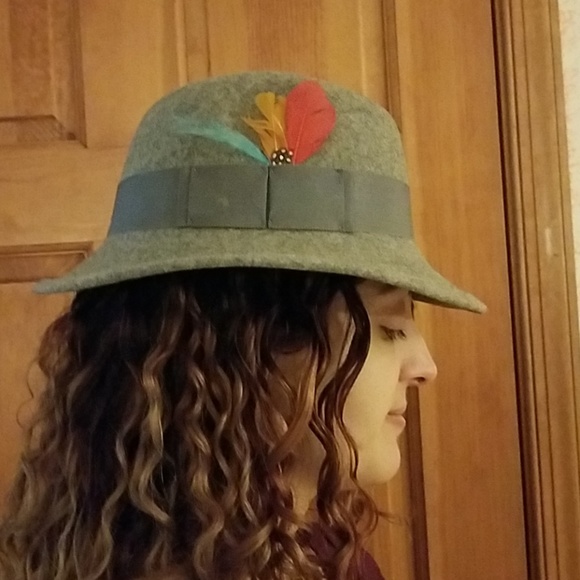 Hat - Picture 2 of 5
